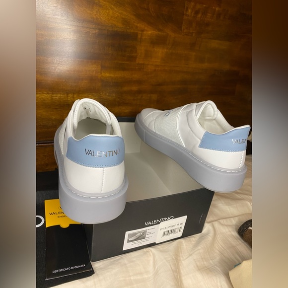 $499 RETAIL: NIB Valentino Incas Logo Leather Platform Slip On Sneakers size 9.5 - Picture 5 of 9